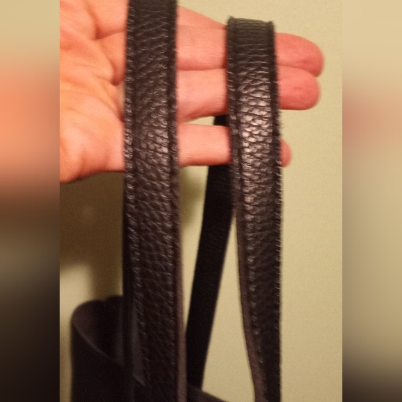 NWOT Vince Camuto Tote - Picture 4 of 5